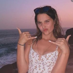 Meet your Posher, Alyssa